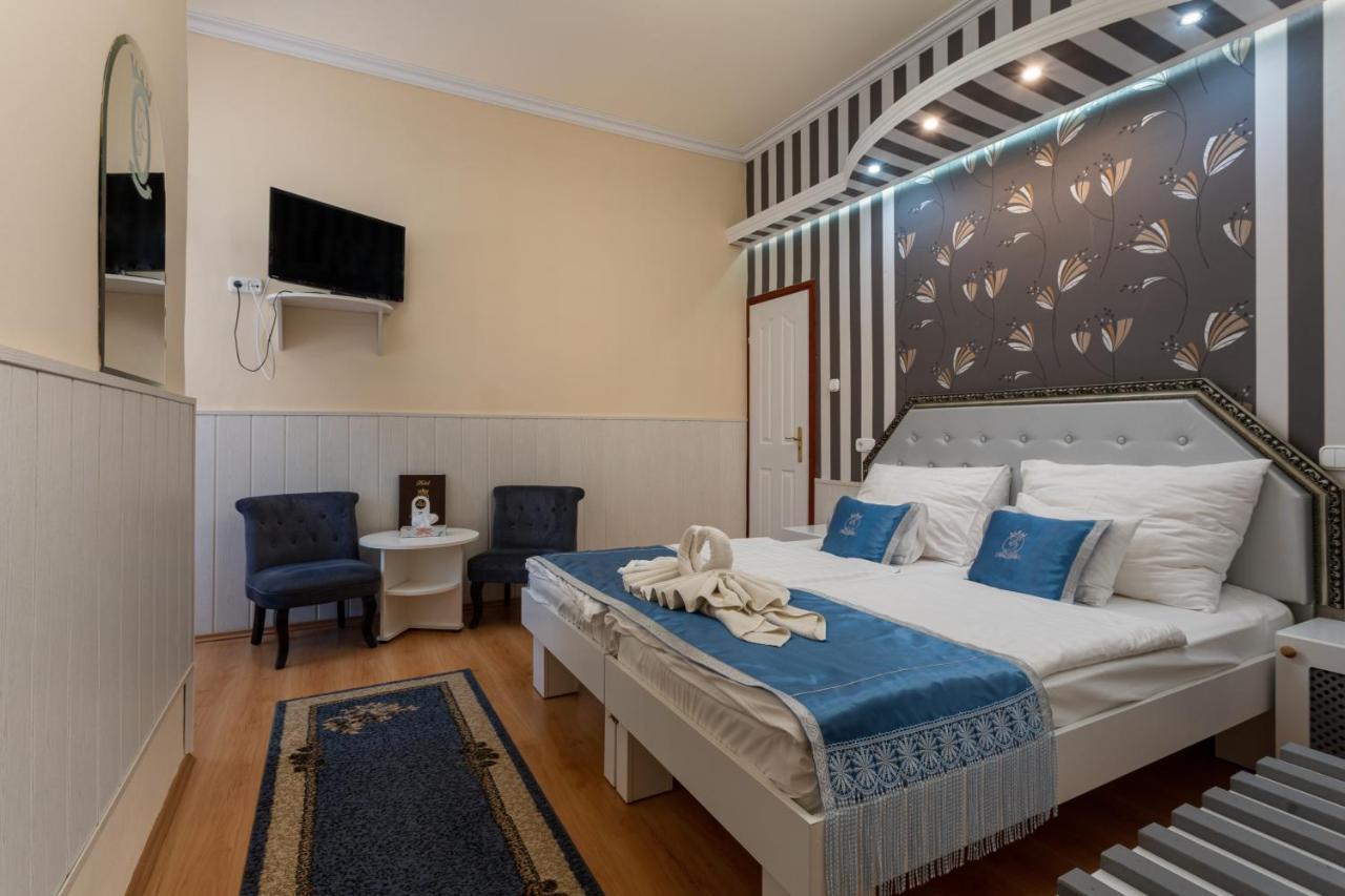 Illes Hotel Szeged Eksteriør bilde