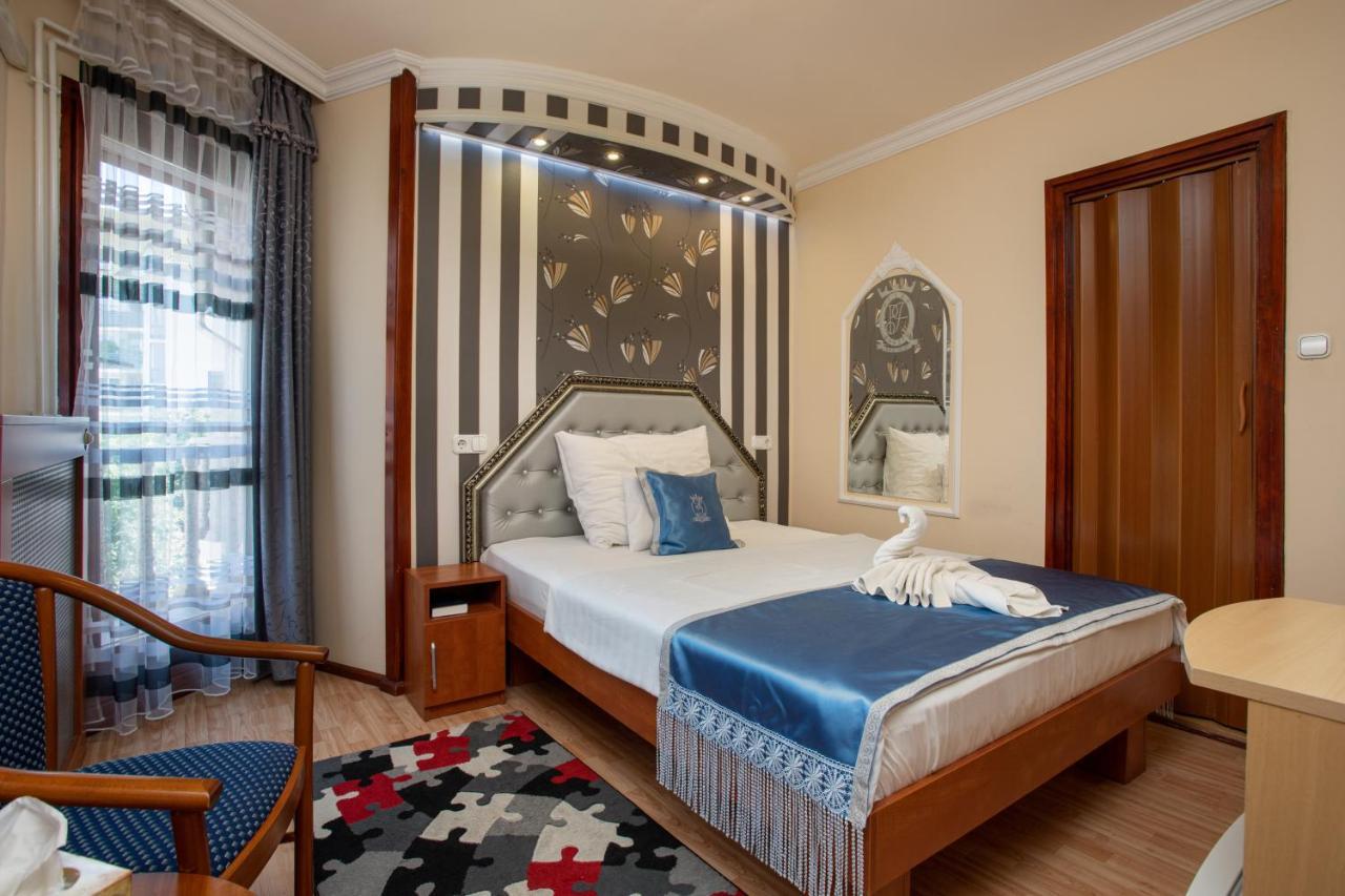 Illes Hotel Szeged Eksteriør bilde