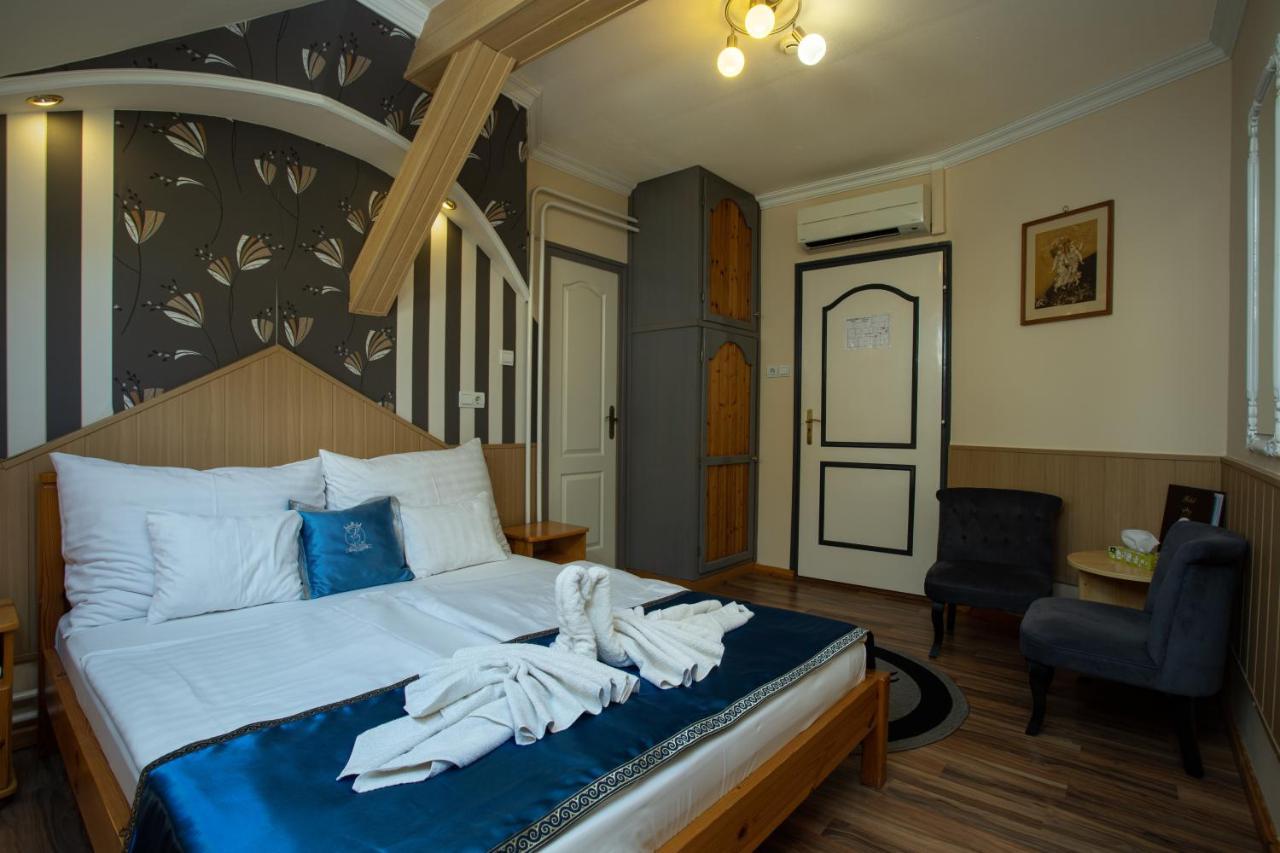 Illes Hotel Szeged Eksteriør bilde