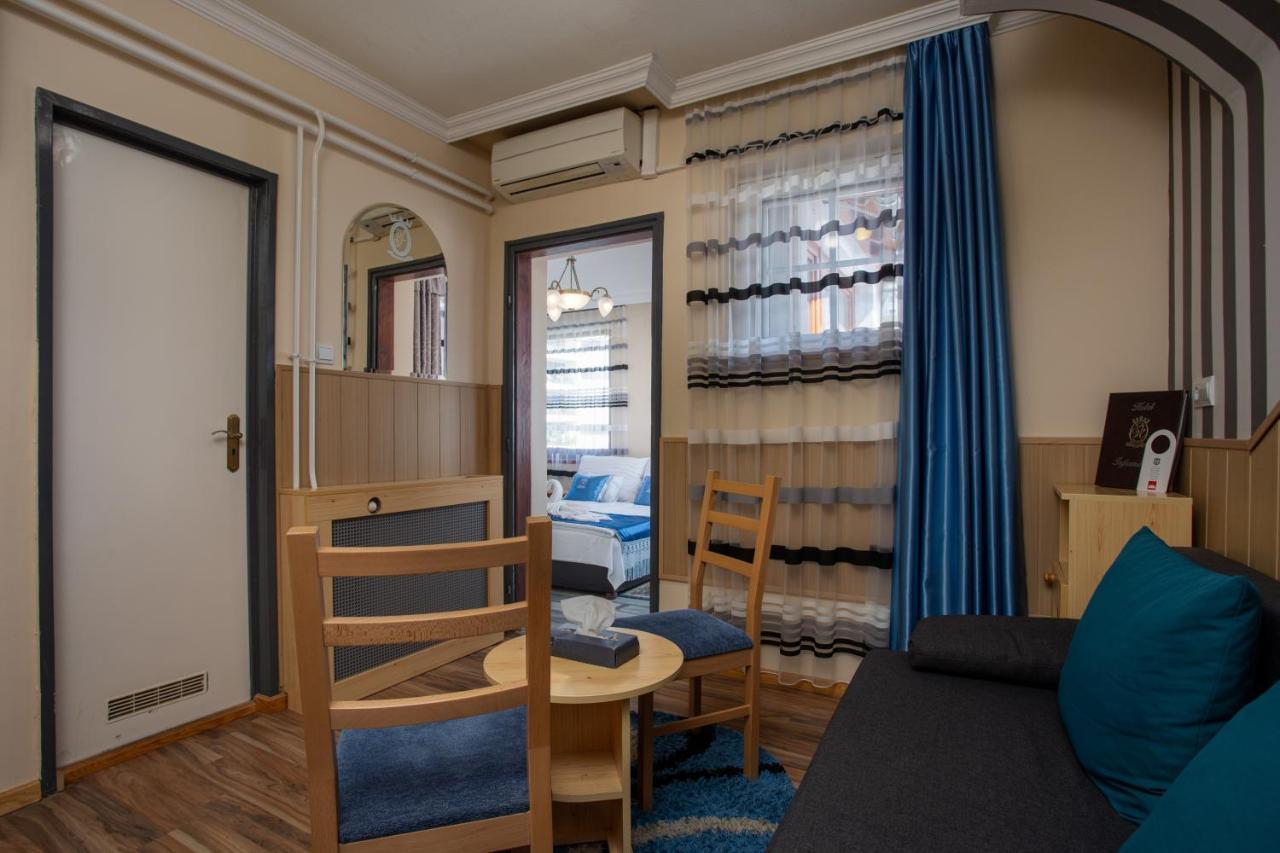 Illes Hotel Szeged Eksteriør bilde
