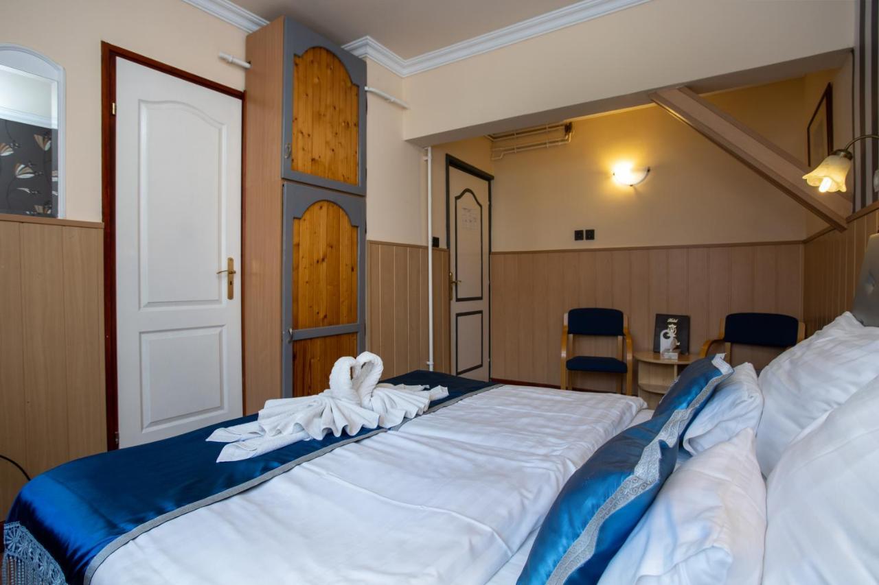 Illes Hotel Szeged Eksteriør bilde