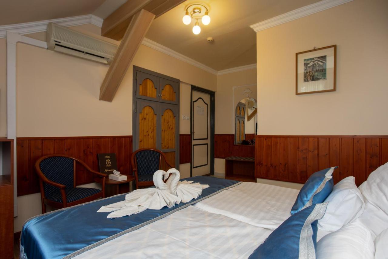 Illes Hotel Szeged Eksteriør bilde